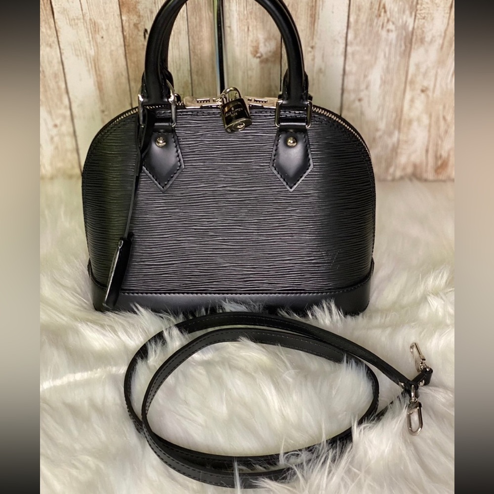 Louis Vuitton Alma BB epi